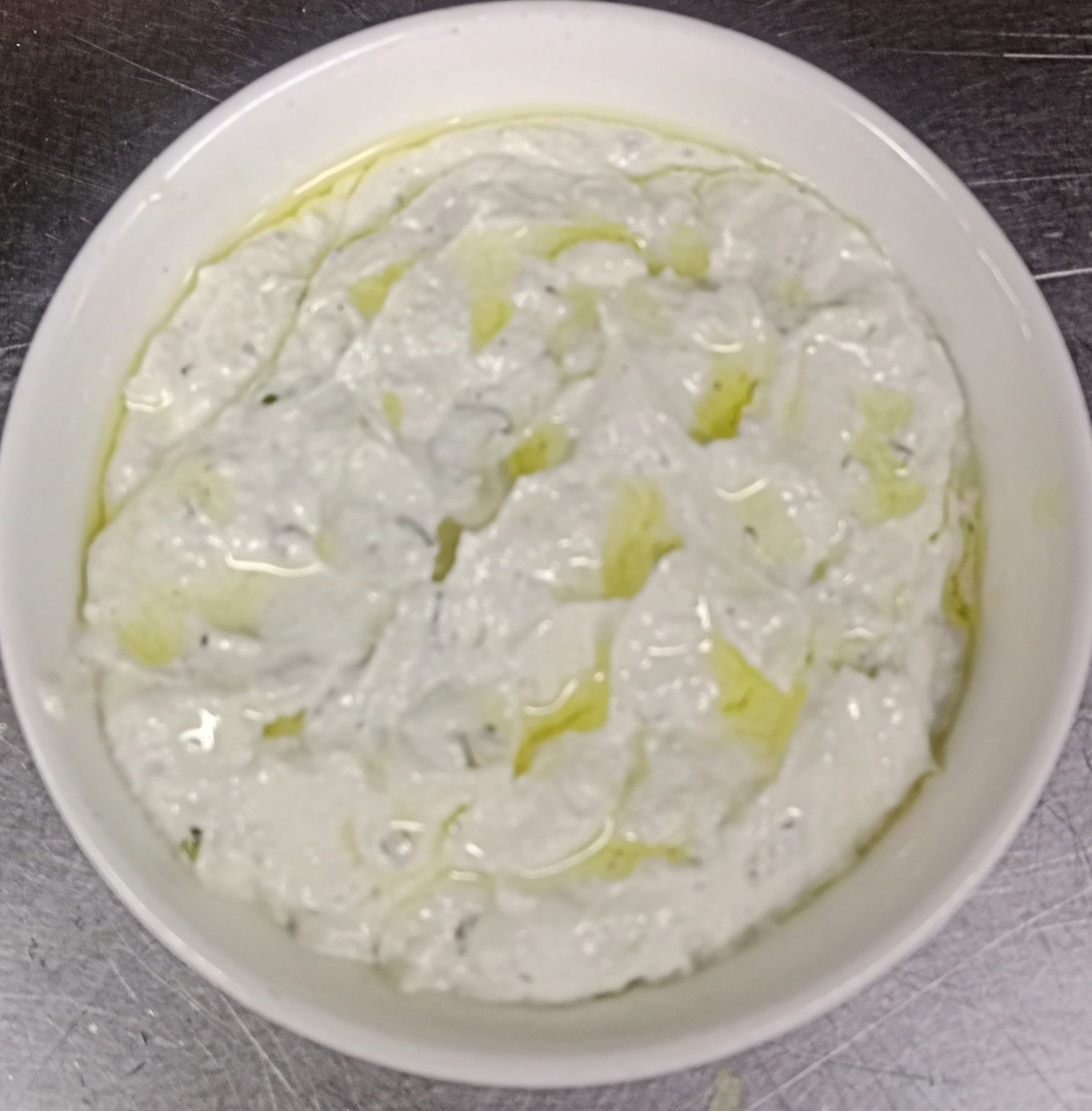 Authentic Greek Tzatziki   ग्रीक तजास्की – दुनिया की सबसे रिफ्रेशिंग डिप