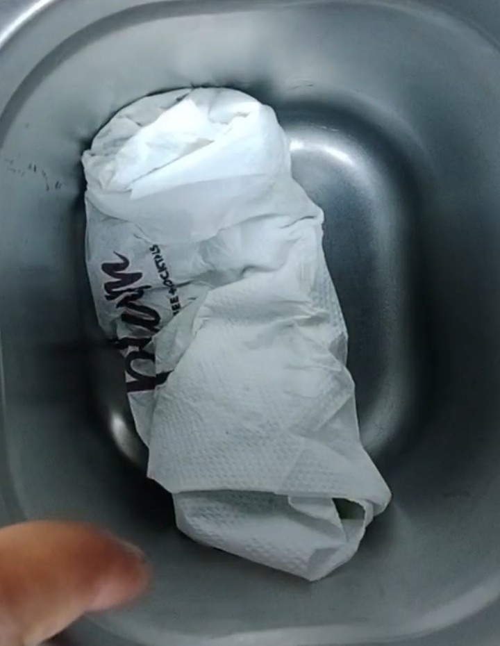 dabbe me dhaniya ko tissue paper me store karne ka tarika